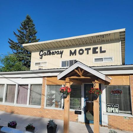 Gateway Motel แกเนอนอเคว ภายนอก รูปภาพ