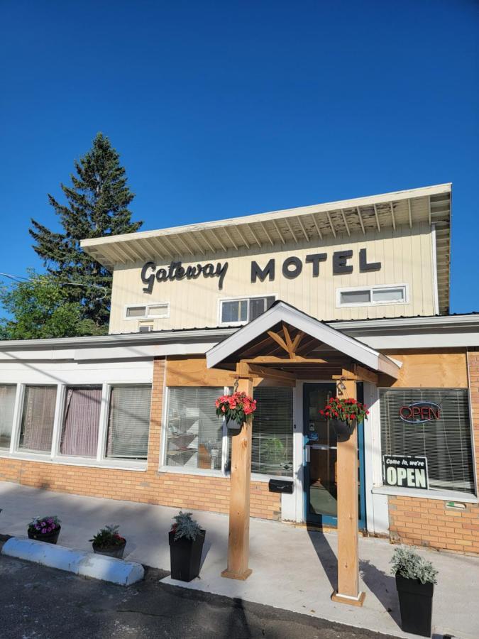Gateway Motel แกเนอนอเคว ภายนอก รูปภาพ